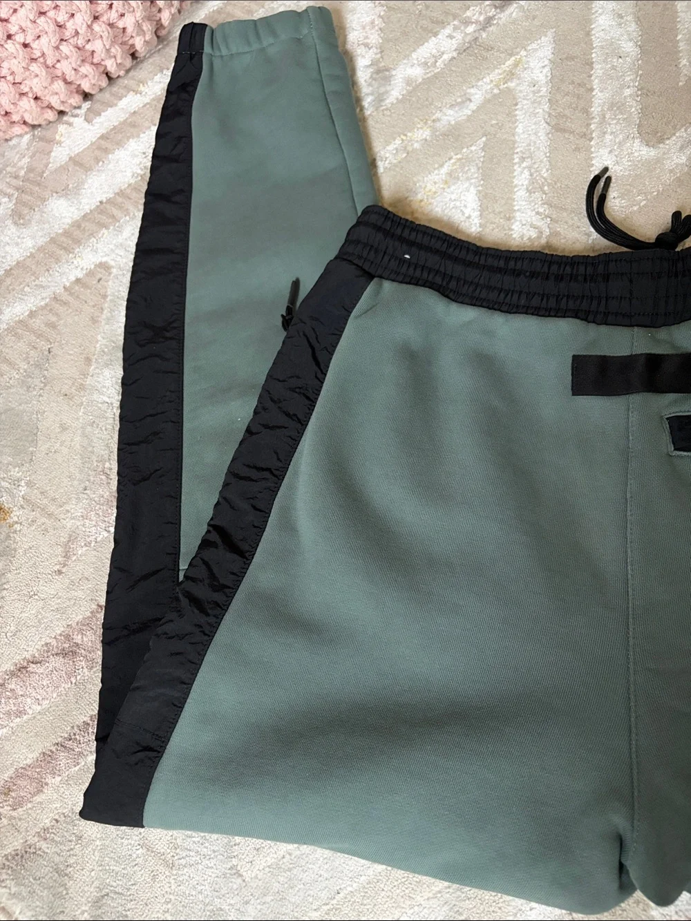 Jordan Men's Engineered Statement Fleece Pants Green Black Size Medium
